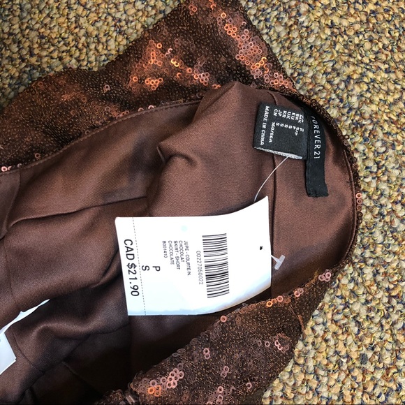 🍒2/$20🍒NEW F21 Sequin Skirt - Picture 3 of 5